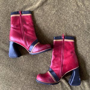 SOLD Vtg Platform Boots